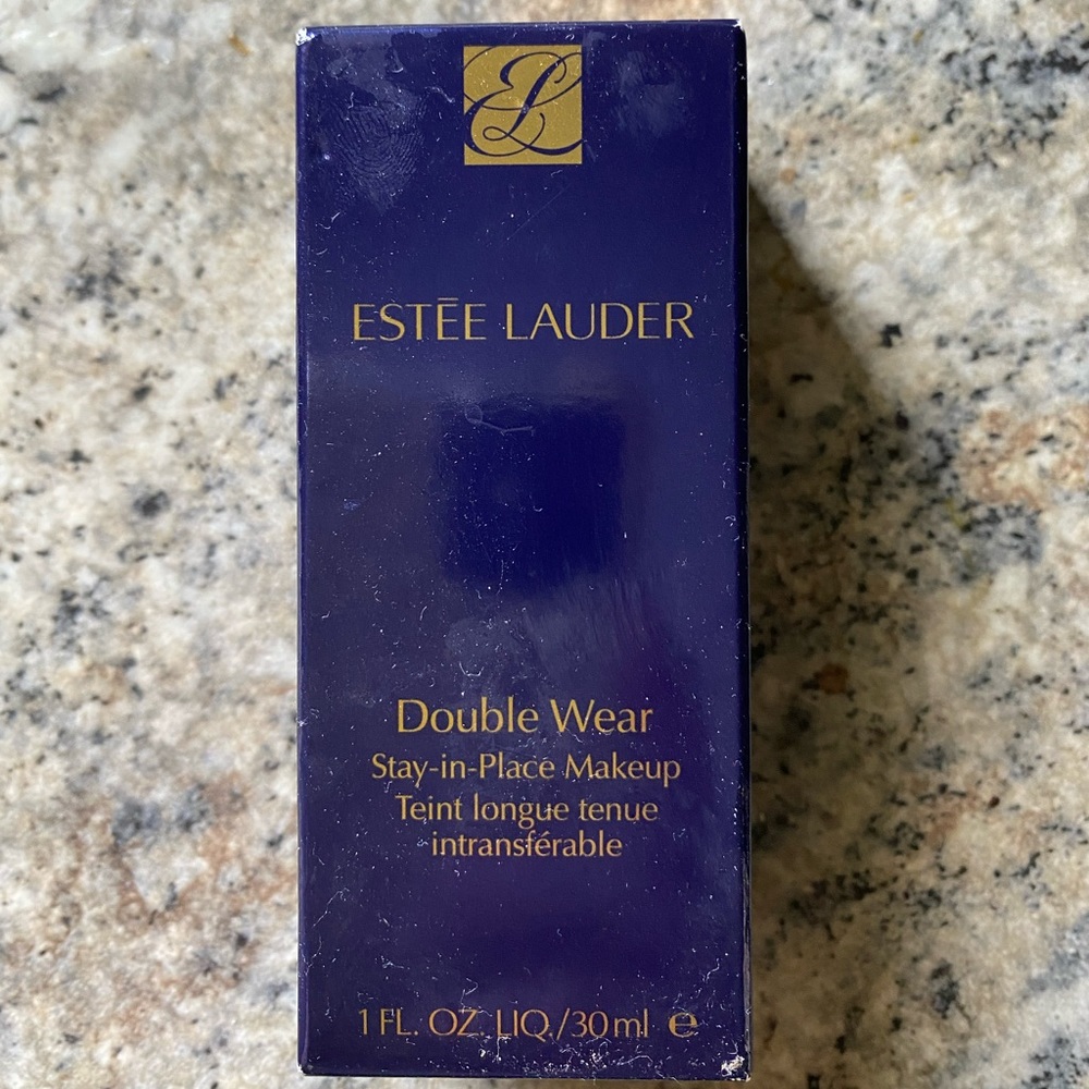Estée Lauder double wear *Brand New*